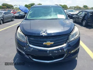 2016 Chevrolet Traverse LS z VIN 1GNKRFEDXGJ213319, wystawiony jako IAAI lot #42278916 z przebiegiem 170 028 mil mil oraz . Historia ofert i sprzedaży dostępna na DreamBid. Obrazek 6.