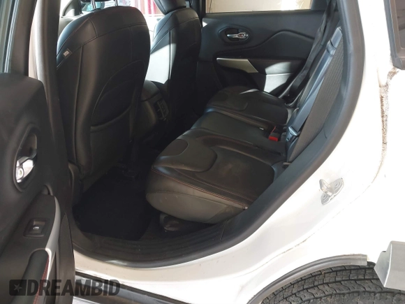 2018 Jeep Cherokee Trailhawk with VIN 1C4PJMBX7JD550173, listed as a IAAI auction lot 41094306 with 74,128 mi miles. Bid and sale history available at carsss.com. Image 8.