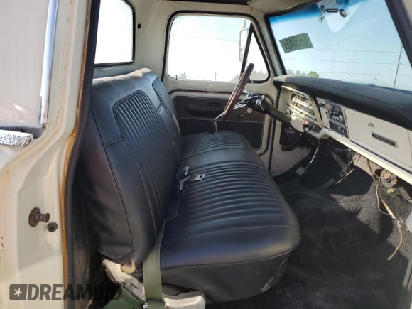 1971 Ford F-250 z VIN F25YRL61251, wystawiony jako Copart lot #49845945 z przebiegiem 28 252 mil mil oraz Szkoda całkowita • Salvage title. Historia ofert i sprzedaży dostępna na DreamBid. Obrazek 7.