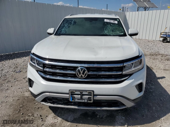 2021 Volkswagen Atlas Cross Sport 2.0T S with VIN 1V2GC2CA2MC216909, listed as a Copart auction lot 58610674 with 33,992 mi miles and Clean Title. Bid and sale history available at carsss.com. Image 5.