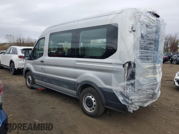 2021 Ford Transit Passenger XL with VIN 1FDZK1C82MKA81226, listed as a Copart auction lot 76893224 with 22,679 mi miles and Salvage Title. Bid and sale history available at DreamBid. Image 2.
