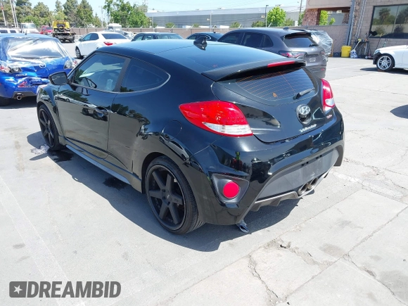 2016 Hyundai Veloster Turbo с VIN KMHTC6AE2GU288538, выставлен на аукционе IAAI как лот 42282122 с пробегом 83 231 миль миль и . История ставок и продаж доступна на DreamBid. Изображение 3.