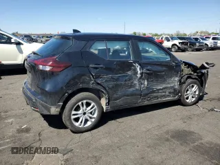 2022 Nissan Kicks S z VIN 3N1CP5BV2NL503251, wystawiony jako Copart lot #55413085 z przebiegiem 64 027 mil mil oraz Szkoda całkowita • Salvage title. Historia ofert i sprzedaży dostępna na DreamBid. Obrazek 3.