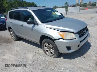 2010 Toyota RAV4 z VIN 2T3ZF4DV5AW034127, wystawiony jako IAAI lot #42670715 z przebiegiem 222 582 mil mil oraz . Historia ofert i sprzedaży dostępna na DreamBid. Obrazek 1.