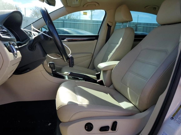 2019 Volkswagen Passat 2.0T SE R-Line with VIN 1VWMA7A37KC010068, listed as a Copart auction lot 79565704 with NaN miles and Salvage Title. Bid and sale history available at carsss.com. Image 7.