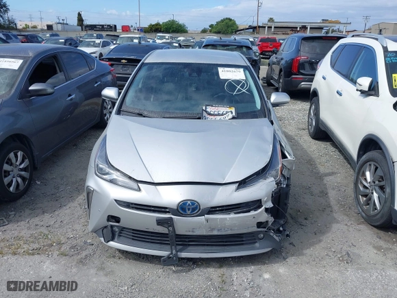 2022 Toyota Prius L Eco with VIN JTDKAMFU0N3181467, listed as a IAAI auction lot 41802679 with 121,749 mi miles. Bid and sale history available at carsss.com. Image 12.