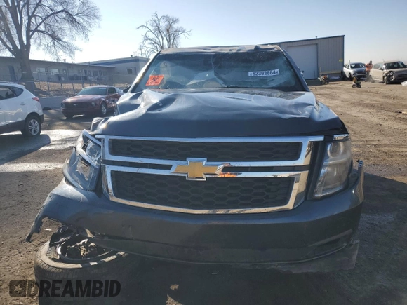 2020 Chevrolet Tahoe LT z VIN 1GNSKBKC2LR307442, wystawiony jako Copart lot #82393864 z przebiegiem Nie podano mil oraz Nie do naprawy • Non repairable. Historia ofert i sprzedaży dostępna na DreamBid. Obrazek 5.