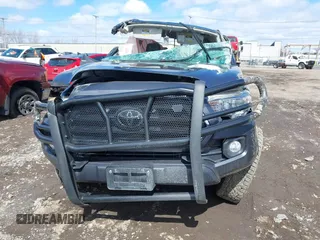 2020 Toyota Tacoma SR5 with VIN 3TMCZ5AN8LM322350, listed as a IAAI auction lot 41981112 with 22,483 mi miles and . Bid and sale history available at DreamBid. Image 12.