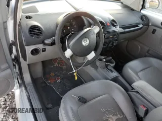 2005 Volkswagen New Beetle Coupe GLS with VIN 3VWCR31C65M418142, listed as a Copart auction lot 78430224 with 22,127 mi miles and Salvage Title. Bid and sale history available at carsss.com. Image 8.