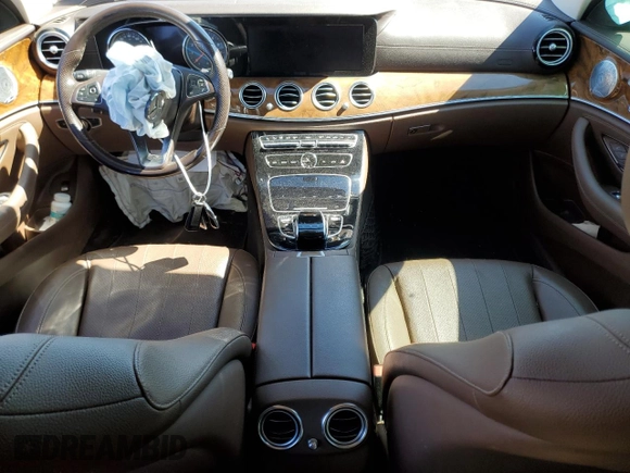 2018 Mercedes-Benz E with VIN WDDZF4KB0JA308167, listed as a Copart auction lot 49992405 with Not Provided miles and Salvage Title. Bid and sale history available at carsss.com. Image 8.