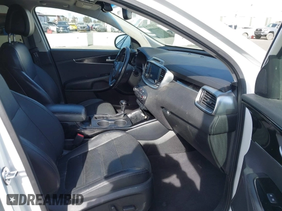2016 Kia Sorento SX with VIN 5XYPK4A55GG083584, listed as a IAAI auction lot 41414740 with 58,035 mi miles. Bid and sale history available at carsss.com. Image 5.