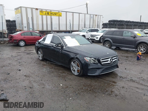 2018 Mercedes-Benz E with VIN WDDZF4KB5JA352116, listed as a IAAI auction lot 41863109 with 71,039 mi miles. Bid and sale history available at carsss.com. Image 1.