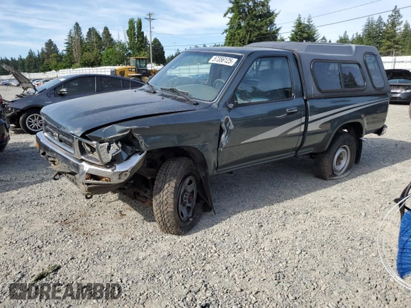 1993 Toyota Pickup DX z VIN JT4RN01P3P7060439, wystawiony jako Copart lot #57356125 z przebiegiem 259 773 mil mil oraz Szkoda całkowita • Salvage title. Historia ofert i sprzedaży dostępna na DreamBid. Obrazek 1.
