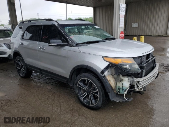 2014 Ford Explorer Sport with VIN 1FM5K8GTXEGA13105, listed as a Copart auction lot 56916645 with 165,814 mi miles and Salvage title. Bid and sale history available at DreamBid. Image 4.