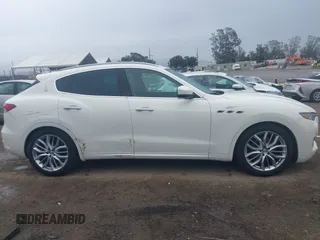 2020 Maserati Levante z VIN ZN661XUL3LX341388, wystawiony jako IAAI lot #41746344 z przebiegiem 26 911 mil mil oraz . Historia ofert i sprzedaży dostępna na DreamBid. Obrazek 13.