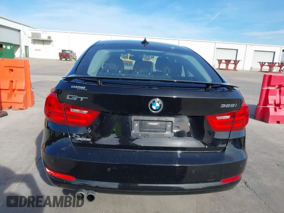 2014 BMW 3 Series 328i Gran Turismo xDrive с VIN WBA3X5C58ED556096, выставлен на аукционе IAAI как лот 40979072 с пробегом 80 544 миль миль и . История ставок и продаж доступна на DreamBid. Изображение 17.