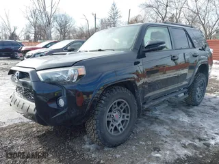 2019 Toyota 4Runner SR5 with VIN JTEBU5JR8K5735284, listed as a IAAI auction lot 41441632 with 32,402 mi miles. Bid and sale history available at carsss.com. Image 2.