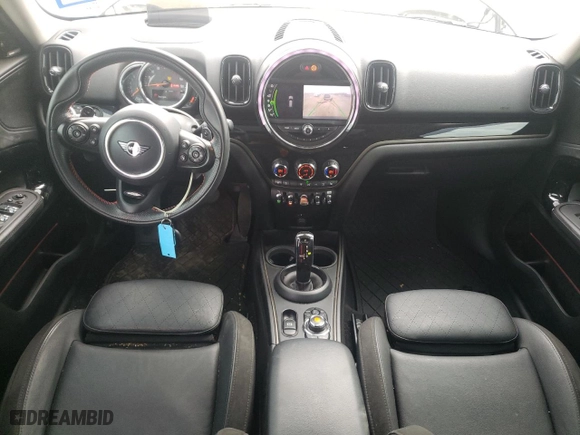 2020 MINI Countryman Cooper S with VIN WMZYW7C09L3M12300, listed as a Copart auction lot 84669534 with 58,338 mi miles and Clean Title. Bid and sale history available at carsss.com. Image 8.