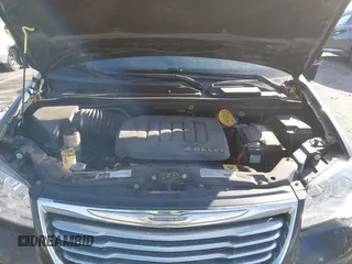 2016 Chrysler Town & Country Touring with VIN 2C4RC1BG7GR231704, listed as a IAAI auction lot 41306140 with 165,890 mi miles. Bid and sale history available at carsss.com. Image 10.