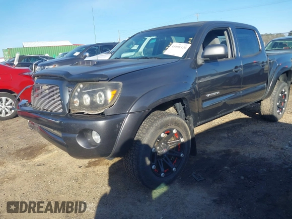 2009 Toyota Tacoma PreRunner with VIN 3TMJU62N09M079135, listed as a IAAI auction lot 41608120 with 230,384 mi miles. Bid and sale history available at carsss.com. Image 18.