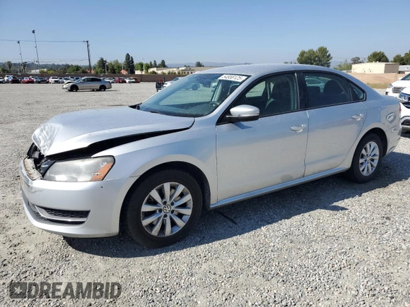 2013 Volkswagen Passat Wolfsburg Edition z VIN 1VWAH7A31DC027577, wystawiony jako Copart lot #54858125 z przebiegiem 88 685 mil mil oraz Szkoda całkowita • Salvage title. Historia ofert i sprzedaży dostępna na DreamBid. Obrazek 1.