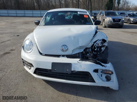 2017 Volkswagen Beetle 1.8T S with VIN 3VWF17AT1HM624811, listed as a Copart auction lot 86899234 with 0 mi miles and Salvage Title. Bid and sale history available at carsss.com. Image 5.