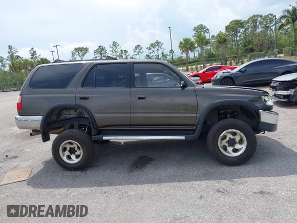 1998 Toyota 4Runner SR5 with VIN JT3HN86R8W0189079, listed as a IAAI auction lot 41878706 with 334,962 mi miles and . Bid and sale history available at DreamBid. Image 13.