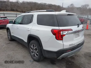 2020 GMC Acadia SLT with VIN 1GKKNULS3LZ137372, listed as a IAAI auction lot 41506267 with 121,853 mi miles and . Bid and sale history available at DreamBid. Image 3.