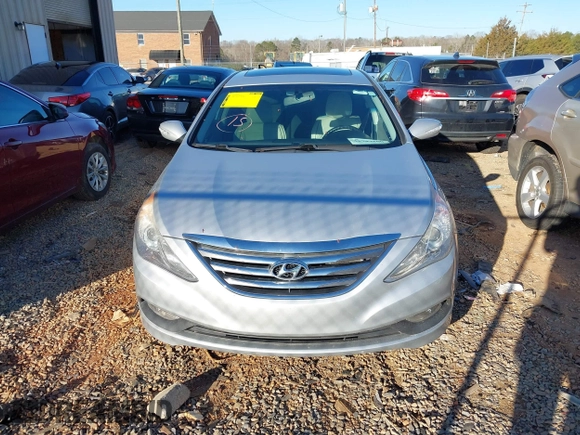 2014 Hyundai Sonata SE with VIN 5NPEC4AC0EH848726, listed as a IAAI auction lot 41747200 with 121,720 mi miles and . Bid and sale history available at DreamBid. Image 12.