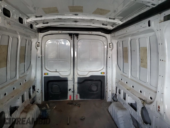 2017 Ford Transit с VIN 1FTYE2CM7HKB56146, выставлен на аукционе Copart как лот 61424554 с пробегом 122 217 миль миль и Списание • Salvage title. История ставок и продаж доступна на DreamBid. Изображение 10.