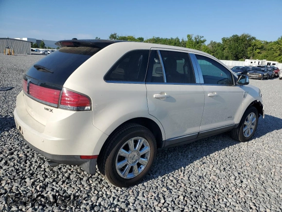 2008 Lincoln MKX with VIN 2LMDU68C18BJ33108, listed as a Copart auction lot 50726025 with 151,697 mi miles and Salvage Title. Bid and sale history available at DreamBid. Image 3.