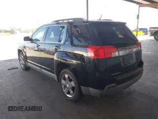2013 GMC Terrain SLT z VIN 2GKALUEK5D6136378, wystawiony jako IAAI lot #42598820 z przebiegiem 136 274 mil mil oraz . Historia ofert i sprzedaży dostępna na DreamBid. Obrazek 3.