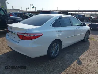 2017 Toyota Camry XLE with VIN 4T1BF1FK5HU358622, listed as a IAAI auction lot 41940058 with 1 mi miles. Bid and sale history available at carsss.com. Image 4.