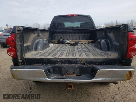 2008 Dodge 1500 ST z VIN 1D7HU18238J127307, wystawiony jako Copart lot #53680165 z przebiegiem 203 586 mil mil oraz Szkoda całkowita • Salvage title. Historia ofert i sprzedaży dostępna na DreamBid. Obrazek 6.