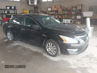 2015 Nissan Altima SV with VIN 1N4AL3AP4FC207562, listed as a IAAI auction lot 42114974 with 185,360 mi miles and . Bid and sale history available at carsss.com. Image 1.