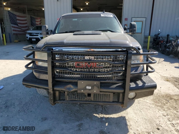 2011 GMC Sierra 2500HD SLE with VIN 1GT220C80BZ169793, listed as a Copart auction lot 73685034 with 209,887 mi miles and Salvage Title. Bid and sale history available at carsss.com. Image 5.