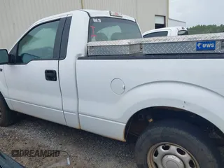 2014 Ford F-150 XL с VIN 1FTMF1CM4EKF51645, выставлен на аукционе IAAI как лот 42604754 с пробегом 296 903 миль миль и . История ставок и продаж доступна на DreamBid. Изображение 14.
