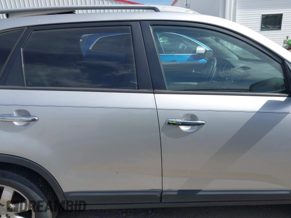 2012 Kia Sorento LX with VIN 5XYKT4A26CG292968, listed as a IAAI auction lot 42066841 with 215,295 mi miles. Bid and sale history available at carsss.com. Image 14.