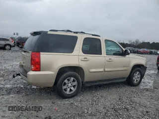 2008 GMC Yukon SLT w/4SB with VIN 1GKFC13J48R220037, listed as a Copart auction lot 44947105 with 274,618 mi miles and Salvage Title. Bid and sale history available at carsss.com. Image 3.