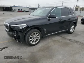 2020 BMW X5 xDrive40i z VIN 5UXCR6C02L9C49466, wystawiony jako Copart lot #56988425 z przebiegiem 60 558 mil mil oraz Szkoda całkowita • Salvage title. Historia ofert i sprzedaży dostępna na DreamBid. Obrazek 1.