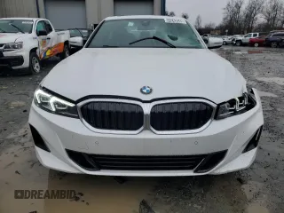 2024 BMW 3 Series 330i z VIN 3MW69FF04R8E77783, wystawiony jako Copart lot #44242645 z przebiegiem 11 475 mil mil oraz Czysty tytuł • Clean title. Historia ofert i sprzedaży dostępna na DreamBid. Obrazek 11.
