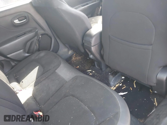 2018 Jeep Renegade Latitude z VIN ZACCJABB4JPH29130, wystawiony jako IAAI lot #41727956 z przebiegiem Nie podano mil oraz . Historia ofert i sprzedaży dostępna na DreamBid. Obrazek 8.