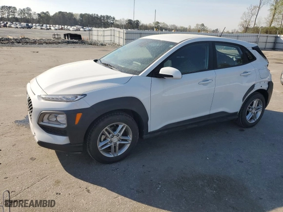 2020 Hyundai Kona SE with VIN KM8K12AAXLU514617, listed as a Copart auction lot 50902705 with 43,099 mi miles and Salvage Title. Bid and sale history available at carsss.com. Image 1.