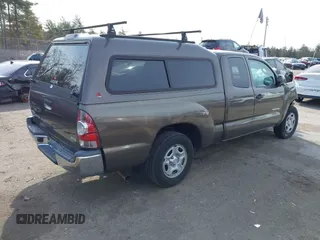 2014 Toyota Tacoma z VIN 5TFTX4CN3EX045892, wystawiony jako IAAI lot #42042571 z przebiegiem 70 445 mil mil oraz . Historia ofert i sprzedaży dostępna na DreamBid. Obrazek 4.