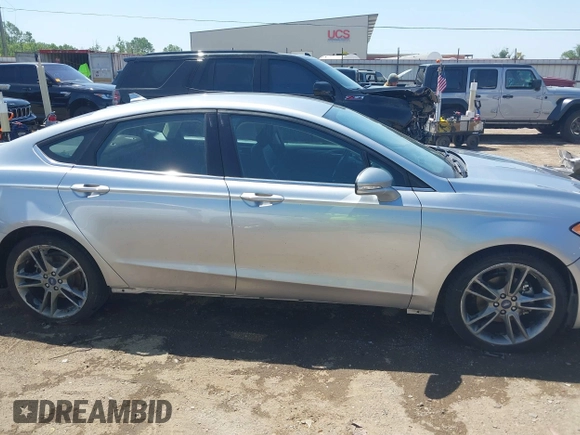 2020 Ford Fusion SEL with VIN 3FA6P0CDXLR196124, listed as a IAAI auction lot 42244231 with 99,306 mi miles and . Bid and sale history available at DreamBid. Image 14.