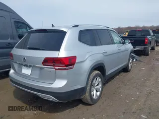 2018 Volkswagen Atlas S с VIN 1V2AP2CA1JC578834, выставлен на аукционе IAAI как лот 41970392 с пробегом 82 035 миль миль и . История ставок и продаж доступна на DreamBid. Изображение 4.