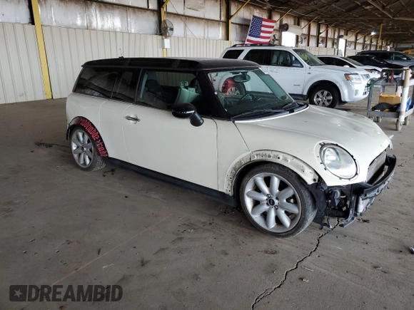 2010 MINI Clubman z VIN WMWML3C51ATX52238, wystawiony jako Copart lot #50537605 z przebiegiem 96 000 mil mil oraz Szkoda całkowita • Salvage title. Historia ofert i sprzedaży dostępna na DreamBid. Obrazek 4.
