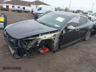 2018 Kia Stinger GT with VIN KNAE35LC4J6027939, listed as a IAAI auction lot 41790058 with 82,723 mi miles. Bid and sale history available at carsss.com. Image 17.