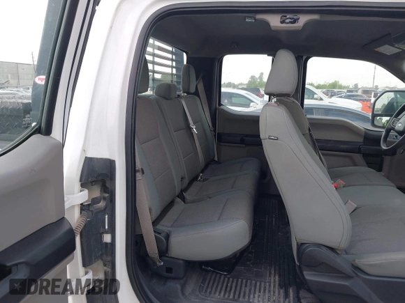 2018 Ford F-250 XL with VIN 1FT7X2BT2JEC25506, listed as a IAAI auction lot 42477834 with 118,703 mi miles and . Bid and sale history available at DreamBid. Image 8.