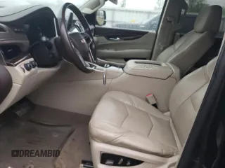 2016 Cadillac Escalade Luxury Collection z VIN 1GYS4BKJ9GR428387, wystawiony jako Copart lot #59757775 z przebiegiem Nie podano mil oraz Czysty tytuł • Clean title. Historia ofert i sprzedaży dostępna na DreamBid. Obrazek 7.